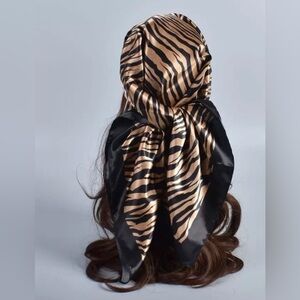 Animal Print Scarf NWOT